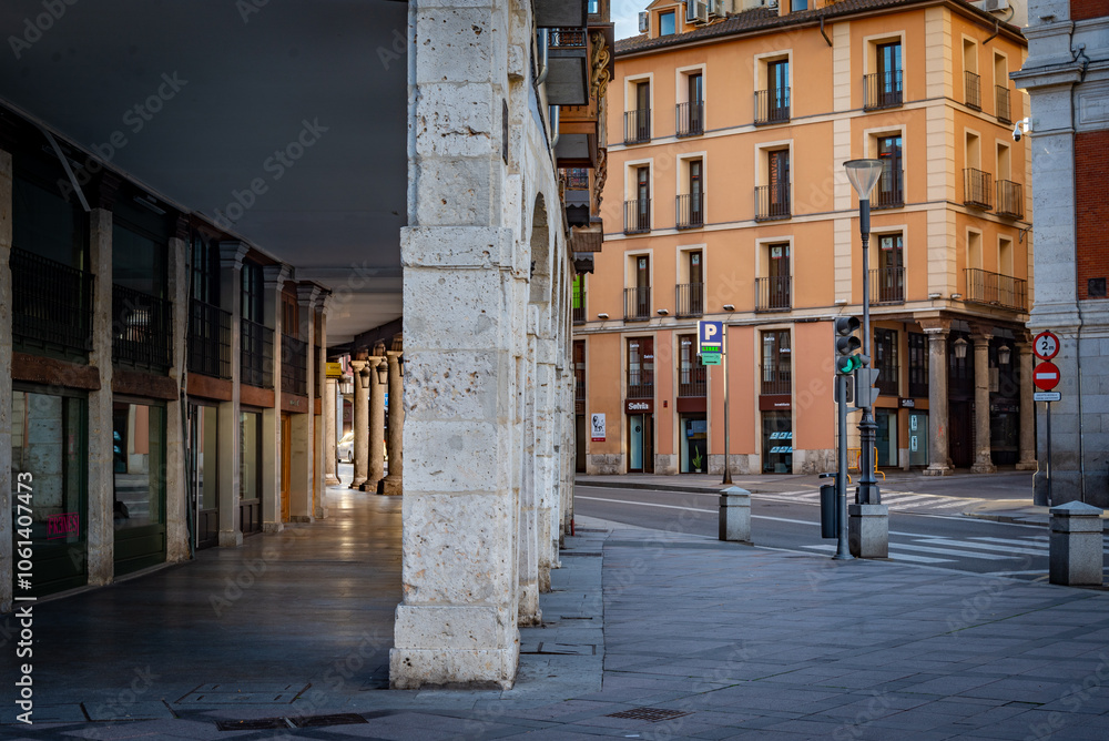 Obraz premium Calles principales de Valladolid, España. Capital de la Comunidad Autónoma de Castilla y León