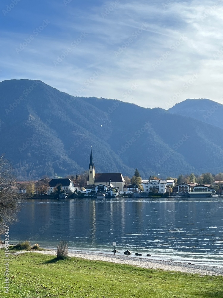 Fototapeta premium view of the lake Tegernsee, Munchen, Alps