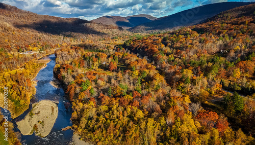 Obraz na płótnie Foliage colors aerial view at Catskills Woodstock in New York w salonie