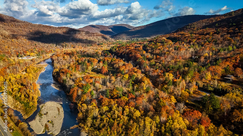 Quadro su tela Foliage colors aerial view at Catskills Woodstock in New York