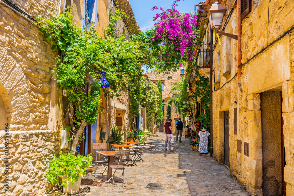 Obraz premium Peratallada is a medieval town in Catalonia, northern Spain, on the Costa Brava.