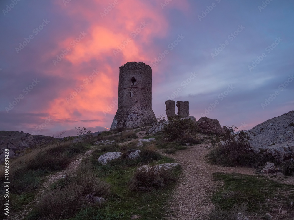 Twilight with a view of the ruins of the fortress. Twilight with a view of the ruins of the fortress.