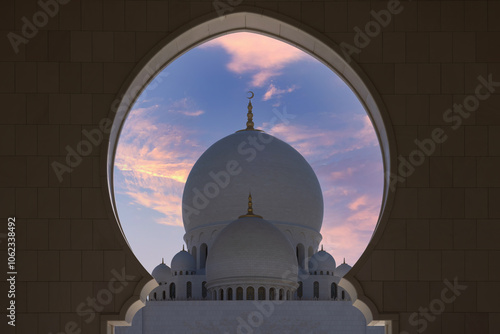 Abu Dhabi Grand Mosque, Iconic Landmark and Architectural Marvel of UAE