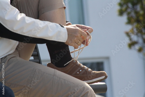 Schuhbinden