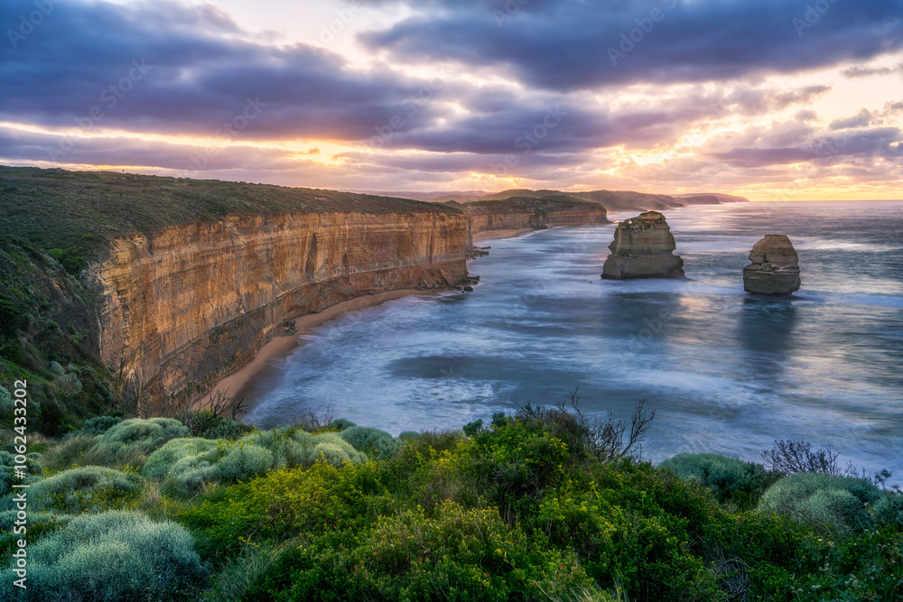 gibson steps at sunrise, twelve apostles, great ocean road in victoria, australia