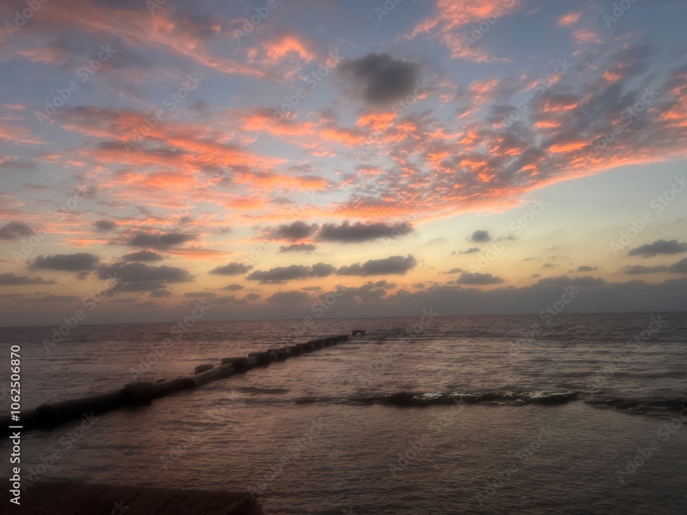 Obraz premium sunset on the beach