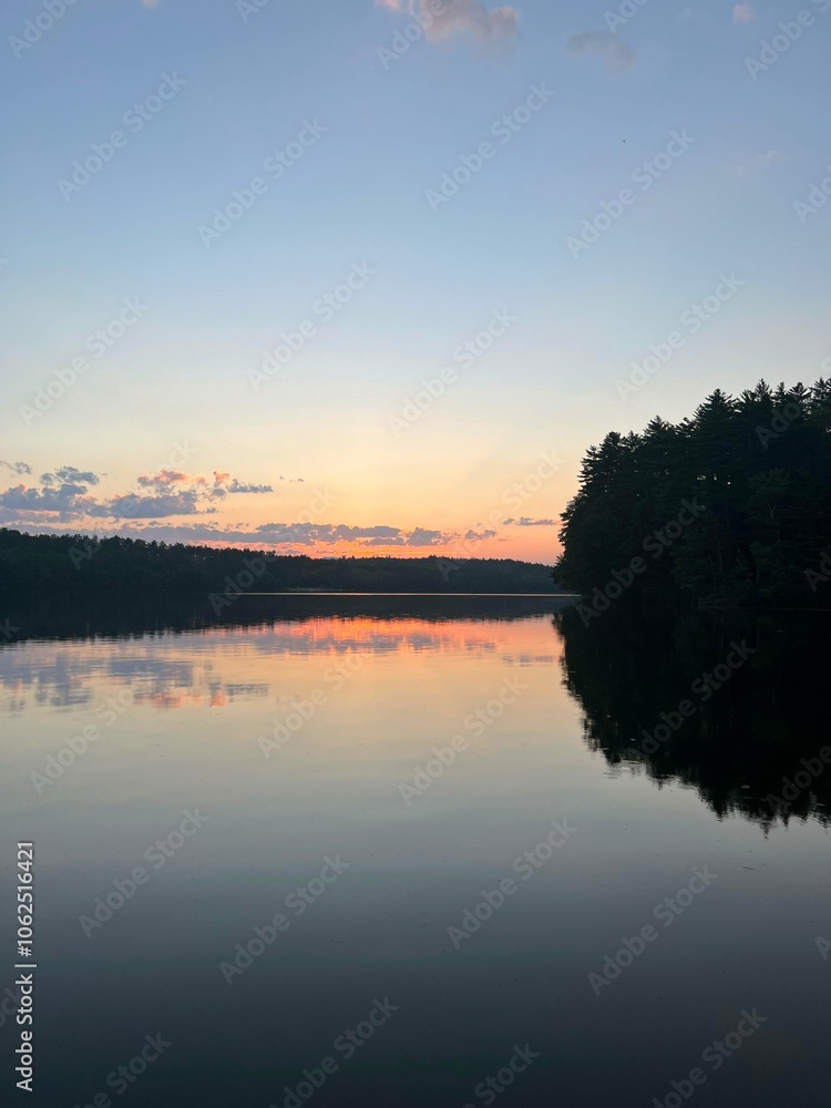 Fototapeta premium Sunset on Maine pond