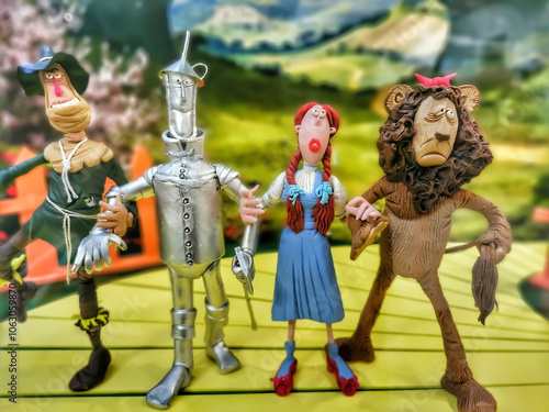 group of dolls imitation the wizard of oz