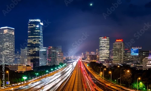 Wallpaper Mural Time-lapse of a busy highway in a bustling city Torontodigital.ca