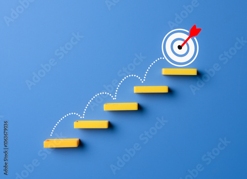 фотографія Stairs made by wooden blocks with the target icon at the top