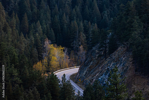 Obraz na plátně Open Mountain Roads in Boulder Colorado, Fall Foliage in Boulder County, Backroa