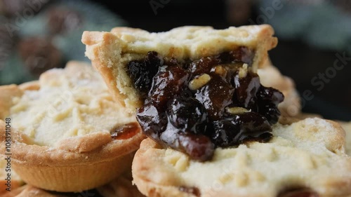 British Christmas mince pies or fruit pie. Rotating video