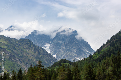 Obraz na płótnie Caucasus mountains on a cloudy day near Chalaadi Glacier, Mestia, Svaneti, Georgia w salonie