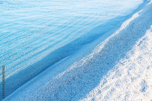 Beach of white quartz grains, like grains of rice, Arutas Beach