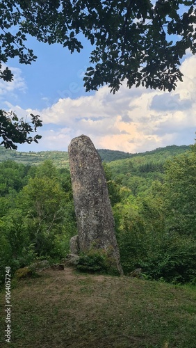 Le grand menhir de Counozouls