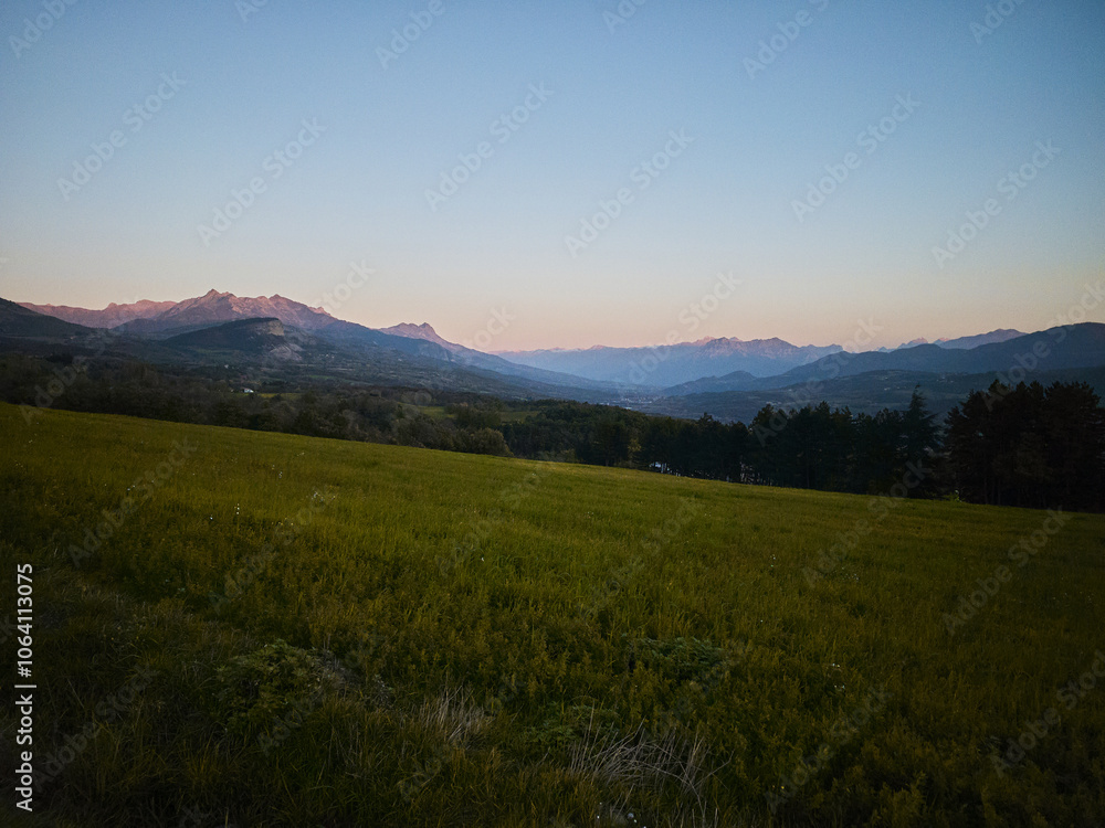 Obraz premium sunset in the mountains
