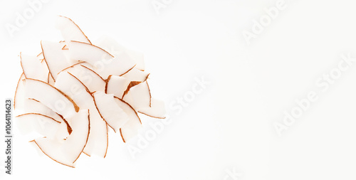 Tableau sur toile Cocos nucifera - Pile of dehydrated shredded coconut with sugar.