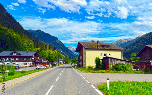 Wallpaper Mural Montafoner Straße (L 188) in Gortipohl/ St. Gallenkirch in Vorarlberg/Österreich Torontodigital.ca