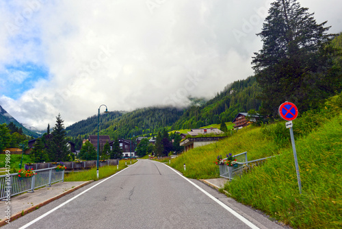 Gargellener Straße (L 192) zwischen St. Gallenkirch und Gargellen in Vorarlberg/Österreich photo