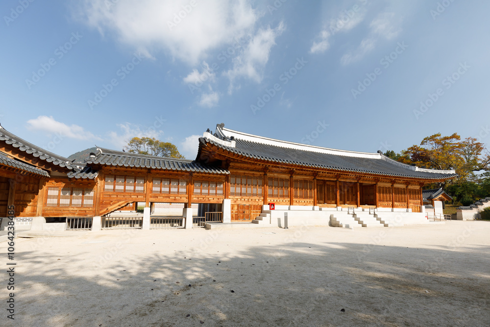 Traditional Architecture in Gyeongbokgung Palace. Seoul, Korea Traditional Architecture in Gyeongbokgung Palace. Seoul, Korea