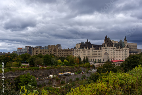 Obraz na płótnie Ottawa - Fairmont Château Laurier & Major Hill's Park w salonie