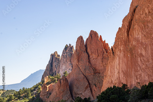 Obraz na płótnie The Sassy Peaks of Colorado's Red Rock Playground w salonie