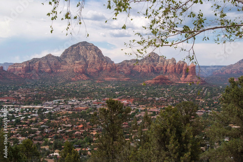 Sedona, Arizona USA. Sedona. A city that lies on the county line between Coconino and Yavapai counties in the northern Verde Valley region of the U. S. state of Arizona.