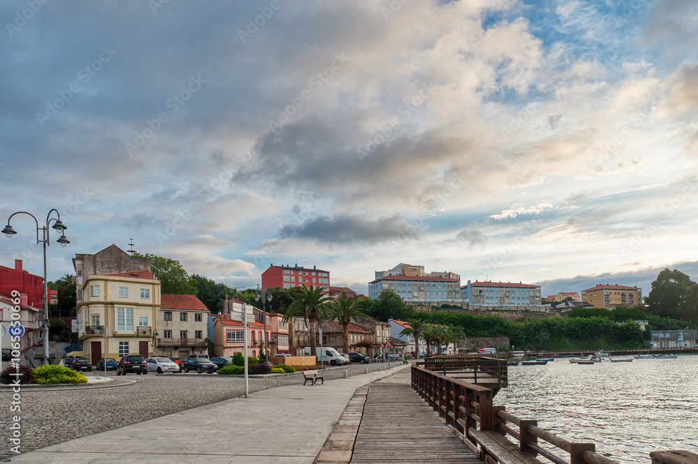Obraz premium Mugardos is a Spanish municipality located in the southwestern part of the Ferrol region, in the province of La Coruña, in Galicia.