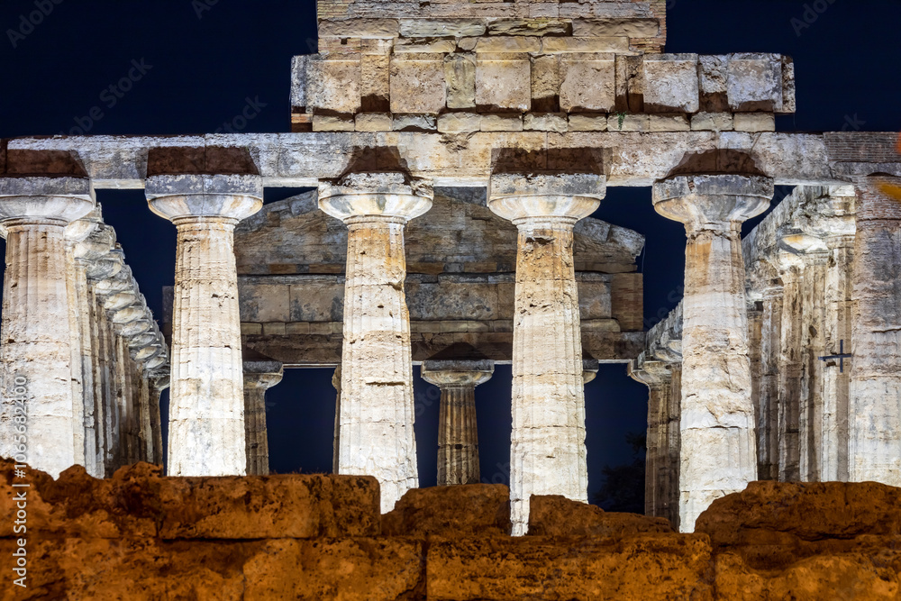 Naklejka premium Templi di Paestum: il tempio di Nettuno, Atena e Hera Basilica e Tempio di Cerere