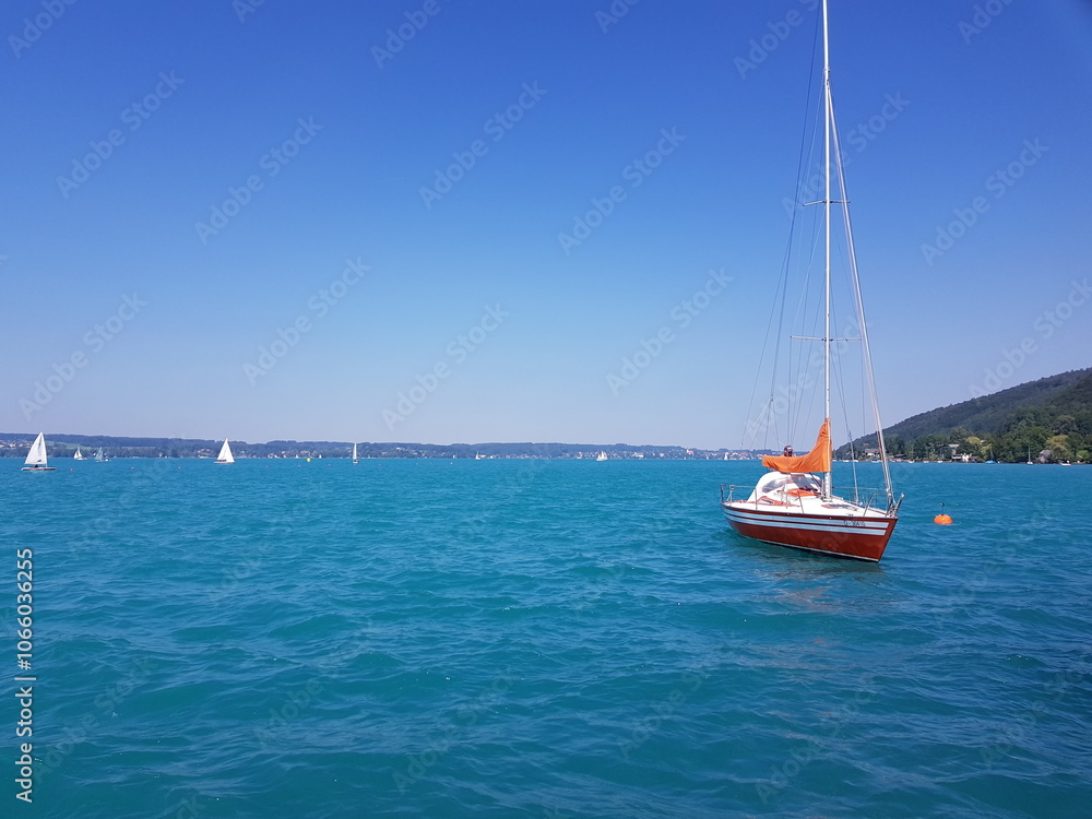 Fototapeta premium sailboat in the lake