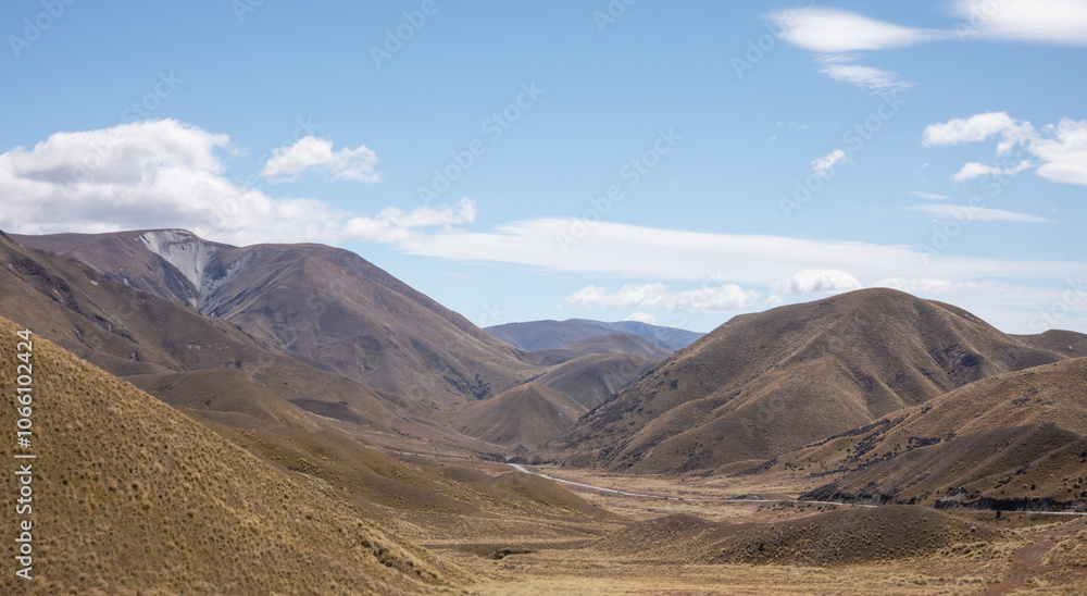 Φωτογραφία Views of the valley and mountains on route to Tekapo from Queenstown