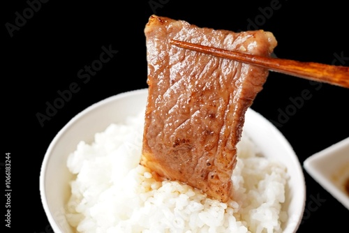 カルビ　焼肉　黒毛和牛　国産牛　ご飯がすすむ