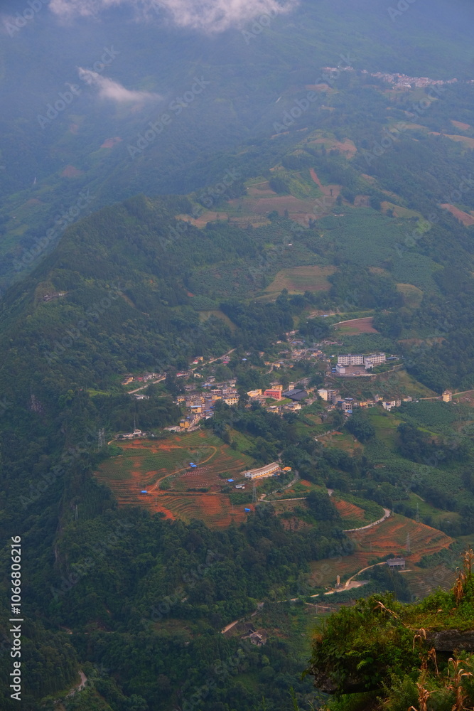 Fototapeta premium This album showcases Vietnam’s beauty with terraced rice fields, majestic mountains, and tranquil waterfalls, capturing the peaceful essence of its landscapes.