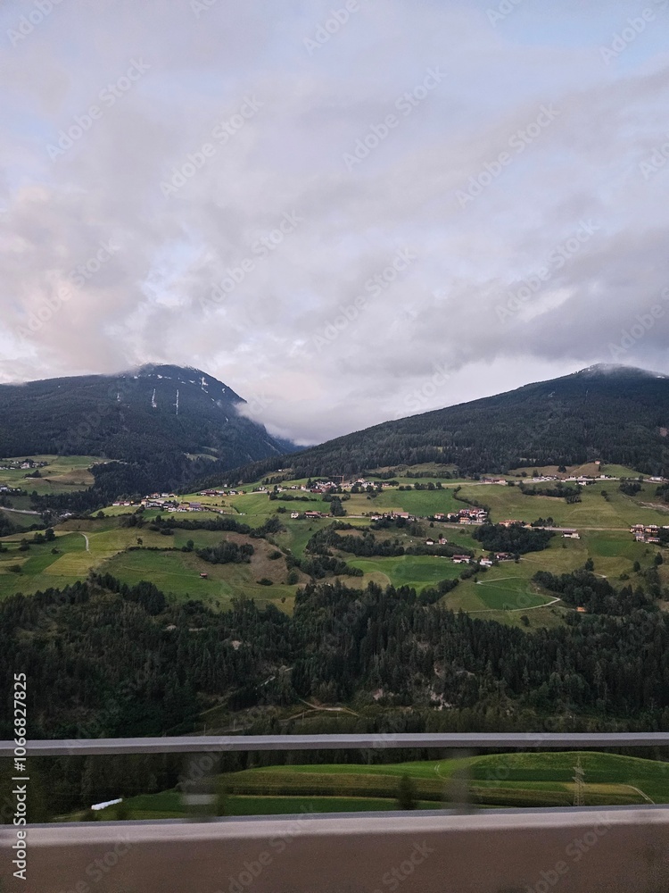 Fototapeta premium landscape with mountains and clouds