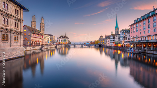 Obraz na płótnie Zurich, Switzerland. Cityscape image of Zurich, Switzerland at beautiful autumn sunset. w salonie