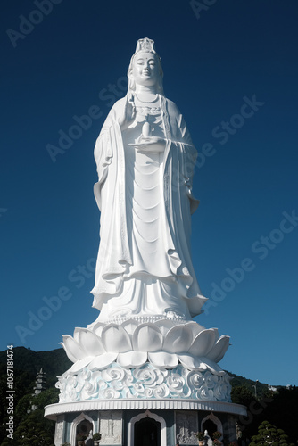  lady buddha Quan Yin statue at Chùa Linh Ứng, Vietnam photo