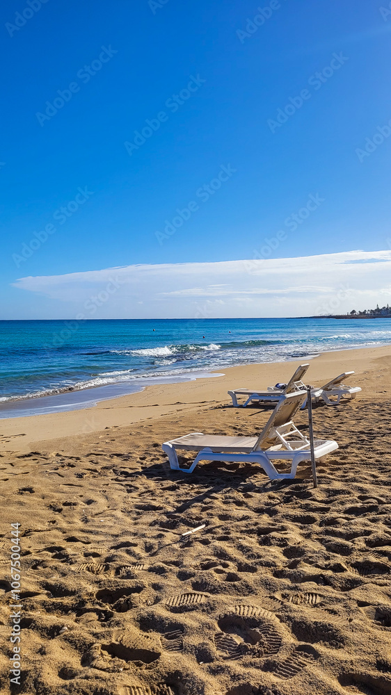 Naklejka premium beach and sea