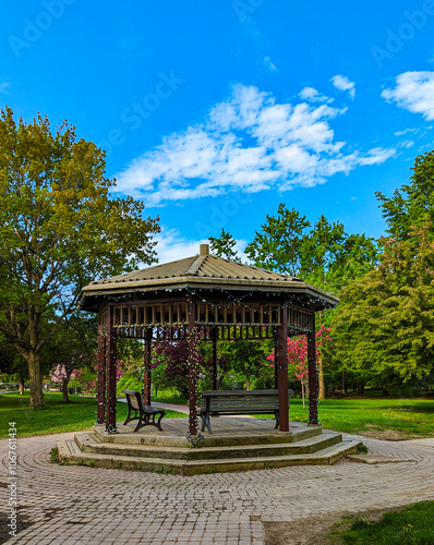 Gazebo Adorned with Christmas Lights: A Touch of Festivity in Montreal’s Summer Nights