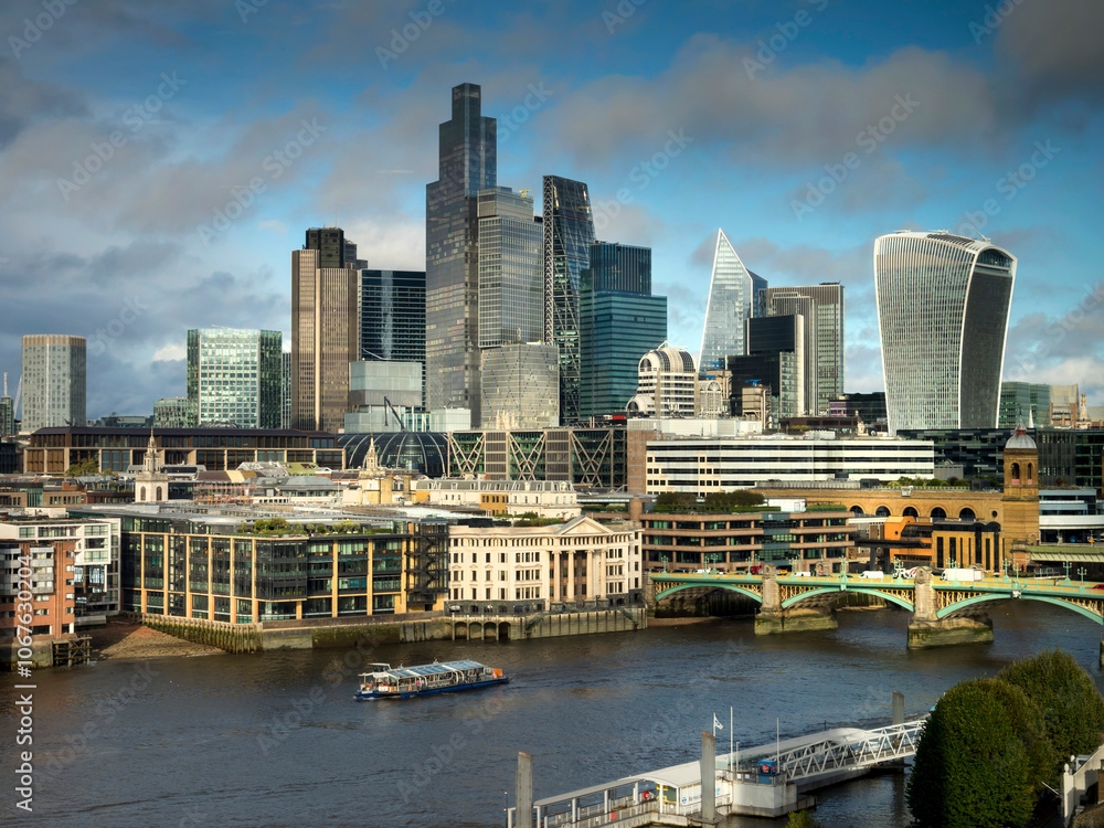 UK, England, London, City skyline from Tate moody