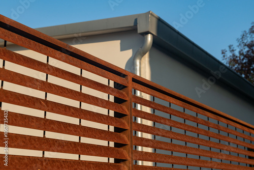 corten steel grate, suitable for contemporary architecture projects, for industrial design and resistance to atmospheric agents. example of a modern divider and shading suitable for multiple design.