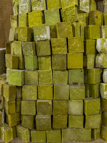 Obraz na płótnie Siirt - Bıttım soap is obtained from special wild pistachio and terebinth oil. w salonie