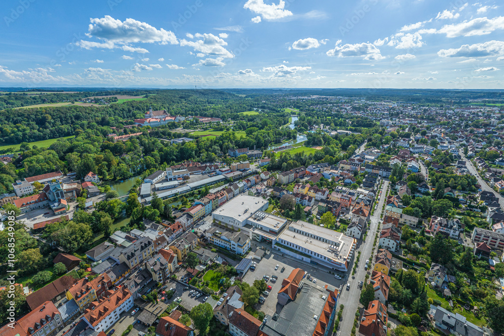 Ausblick auf Fürstenfeldbruck, Große Kreisstadt in der Metropolregion München Ausblick auf Fürstenfeldbruck, Große Kreisstadt in der Metropolregion München