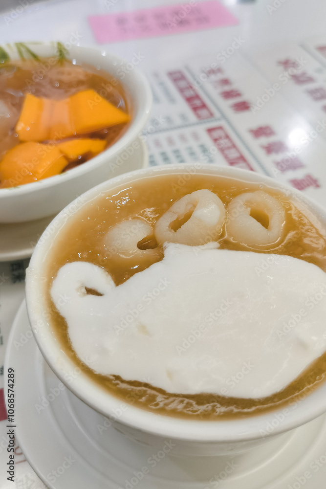 Classic longan and egg syrup in Guangdong syrup shop Classic longan and egg syrup in Guangdong syrup shop