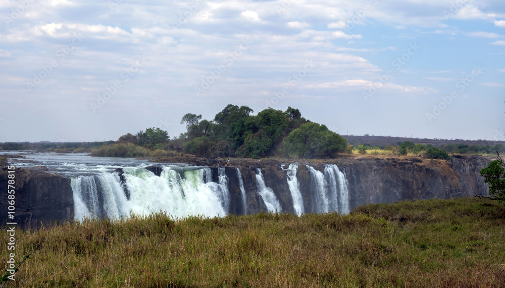 Victoria Falls, waterfall on the Zambezi River between Zambia and Zimbabwe. Africa Victoria Falls, waterfall on the Zambezi River between Zambia and Zimbabwe. Africa