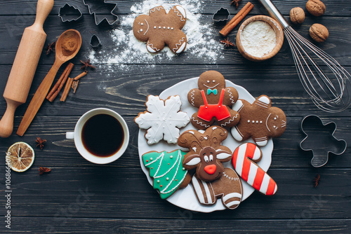 Obraz na plátně Festive Christmas Cookies With Coffee and Baking Tools