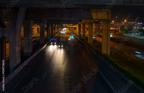 Wallpaper Mural traffic at night  in the city Torontodigital.ca