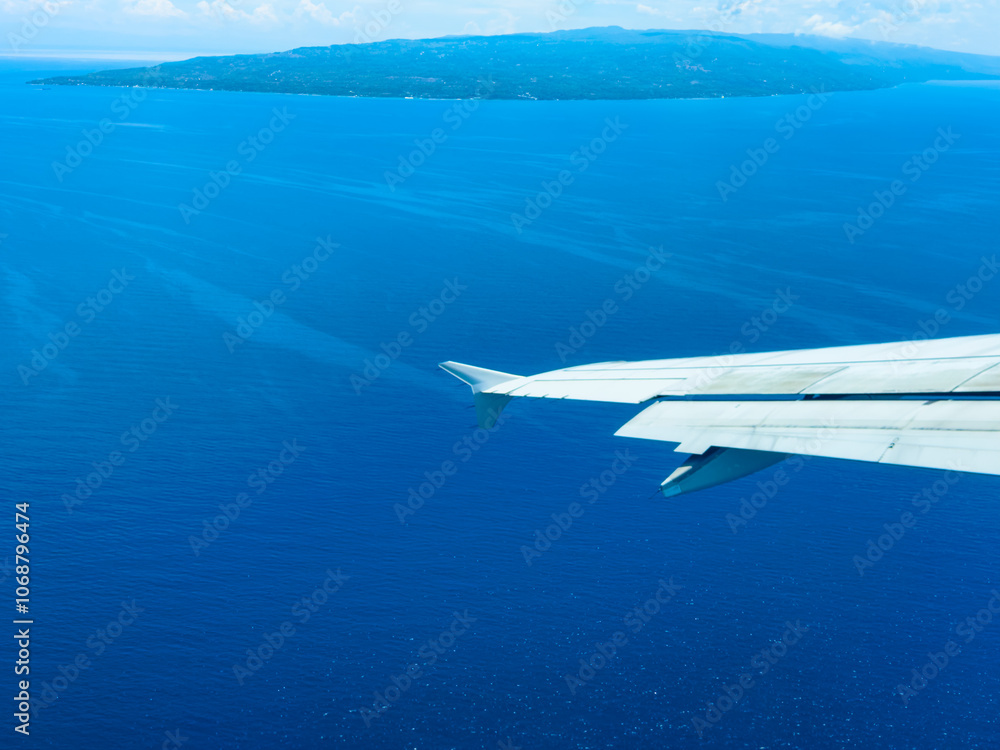 Obraz premium Dumaguete, Philippines - Aerial photography of the seascape under the blue sky
