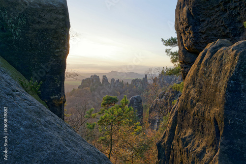 Elbsandsteingebirge im Herbst photo