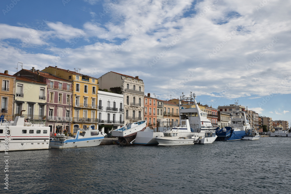 Quais du canal royal à Sète. France Quais du canal royal à Sète. France