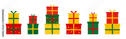 積み重ねたプレゼントボックス　クリスマス　箱　ギフト